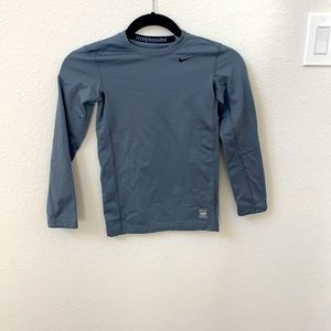 Nike boys hyper warm cold gear long sleeve shirt